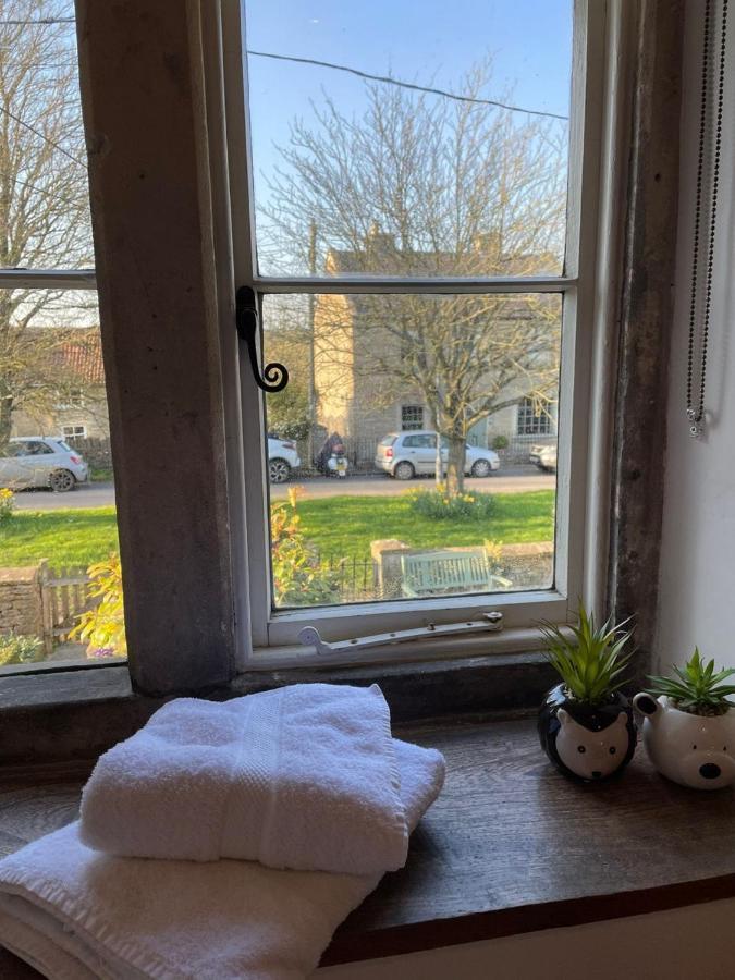 Hebe Cottage - Idyllic And Homely With Attention To Detail Atworth Eksteriør billede
