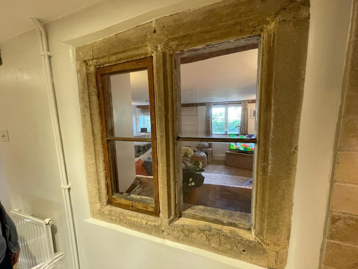 Hebe Cottage - Idyllic And Homely With Attention To Detail Atworth Eksteriør billede